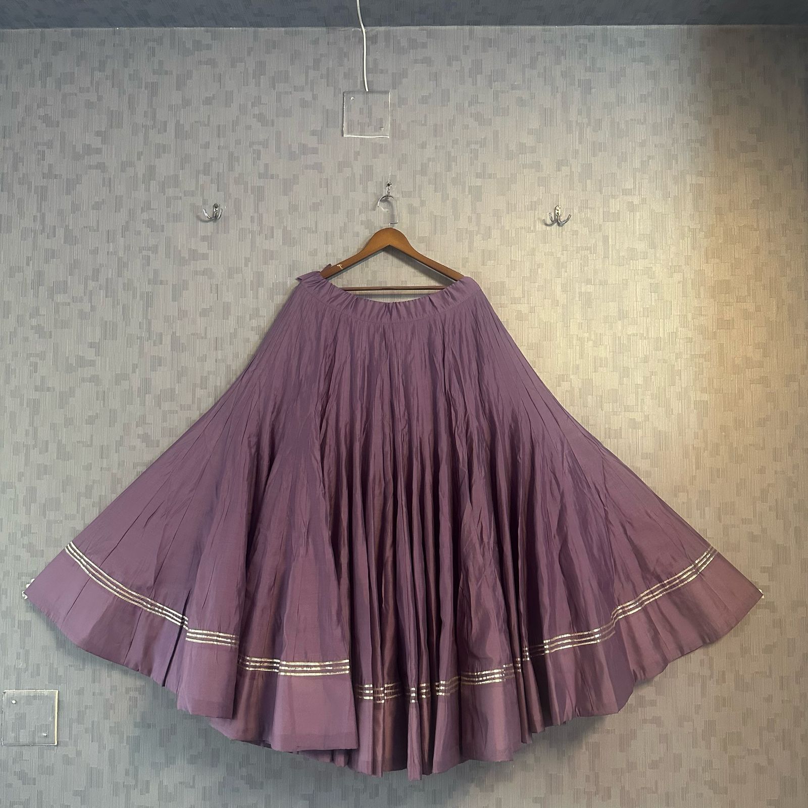 color dark lavander