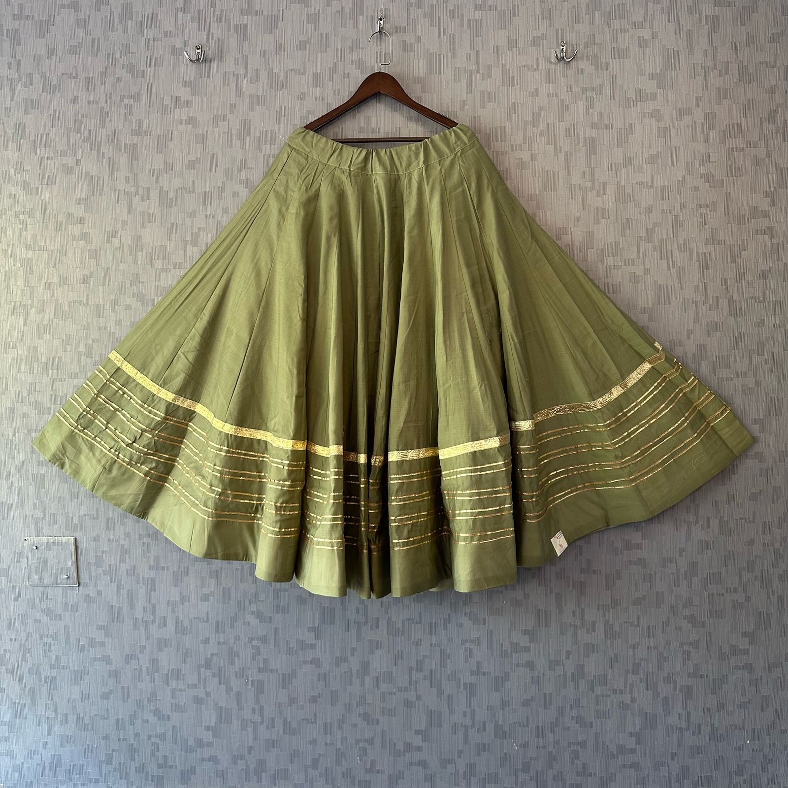 color light olive green