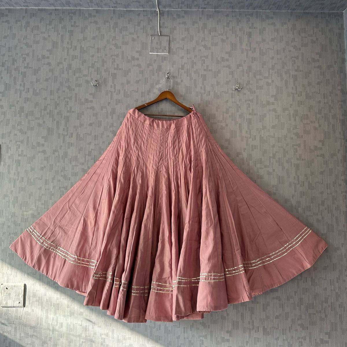 color onion pink