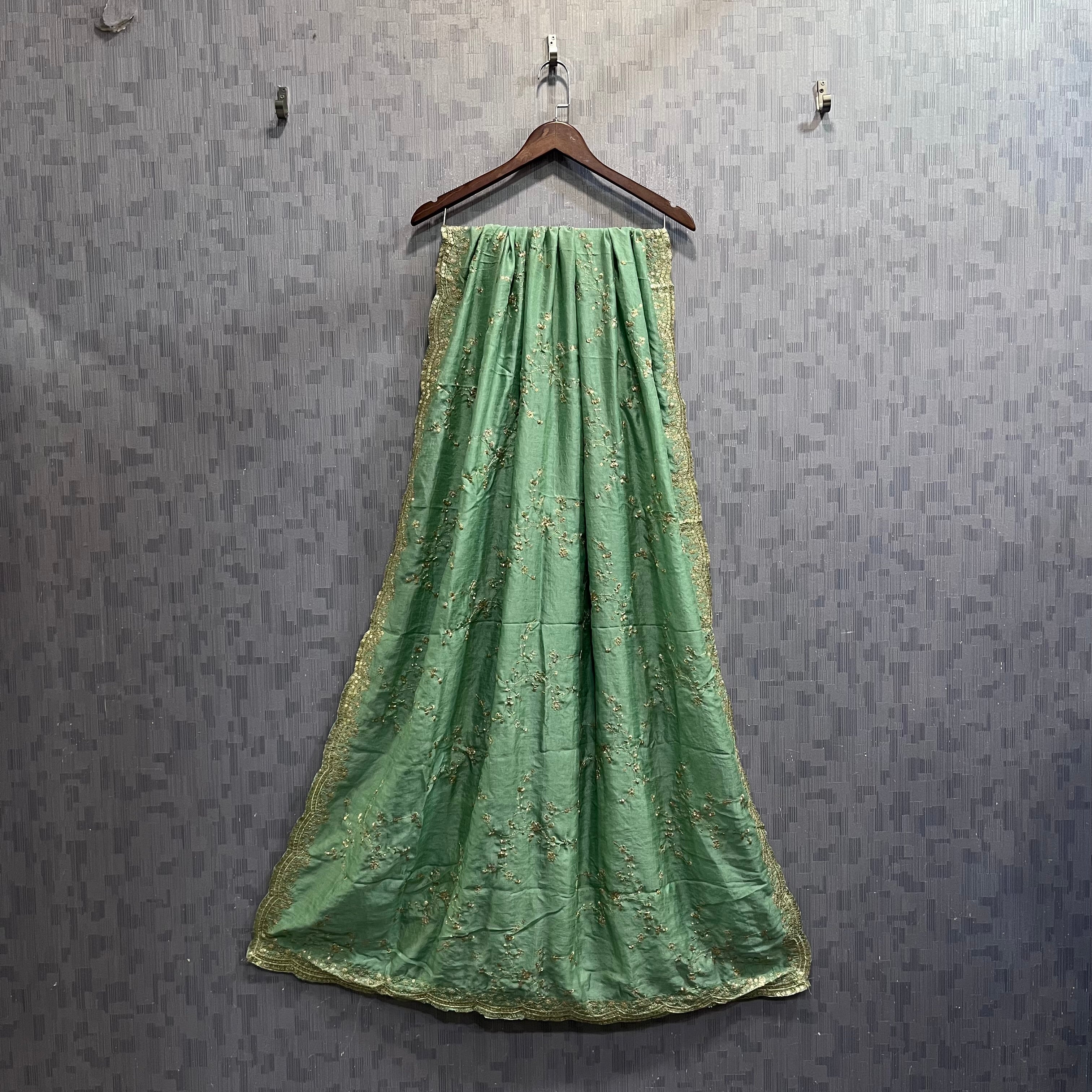 Volvo Jaal Dupatta