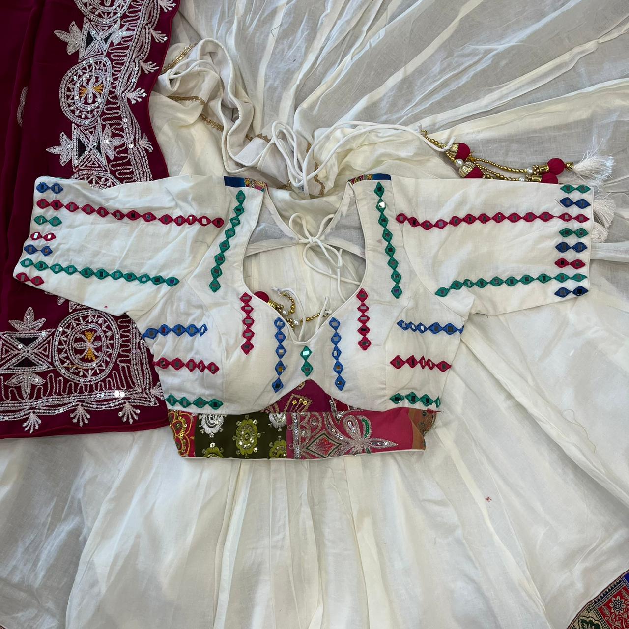 RAJAVI VINTAGE PAIR