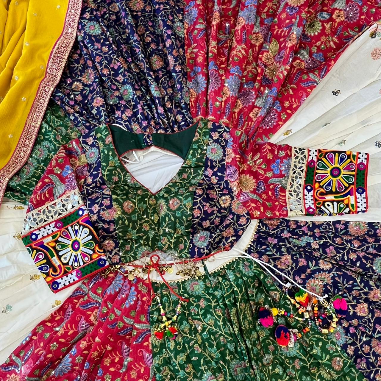 VANSHIKA MULTI-COLOUR SET