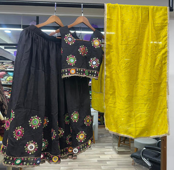 Rangila Chaniya choli