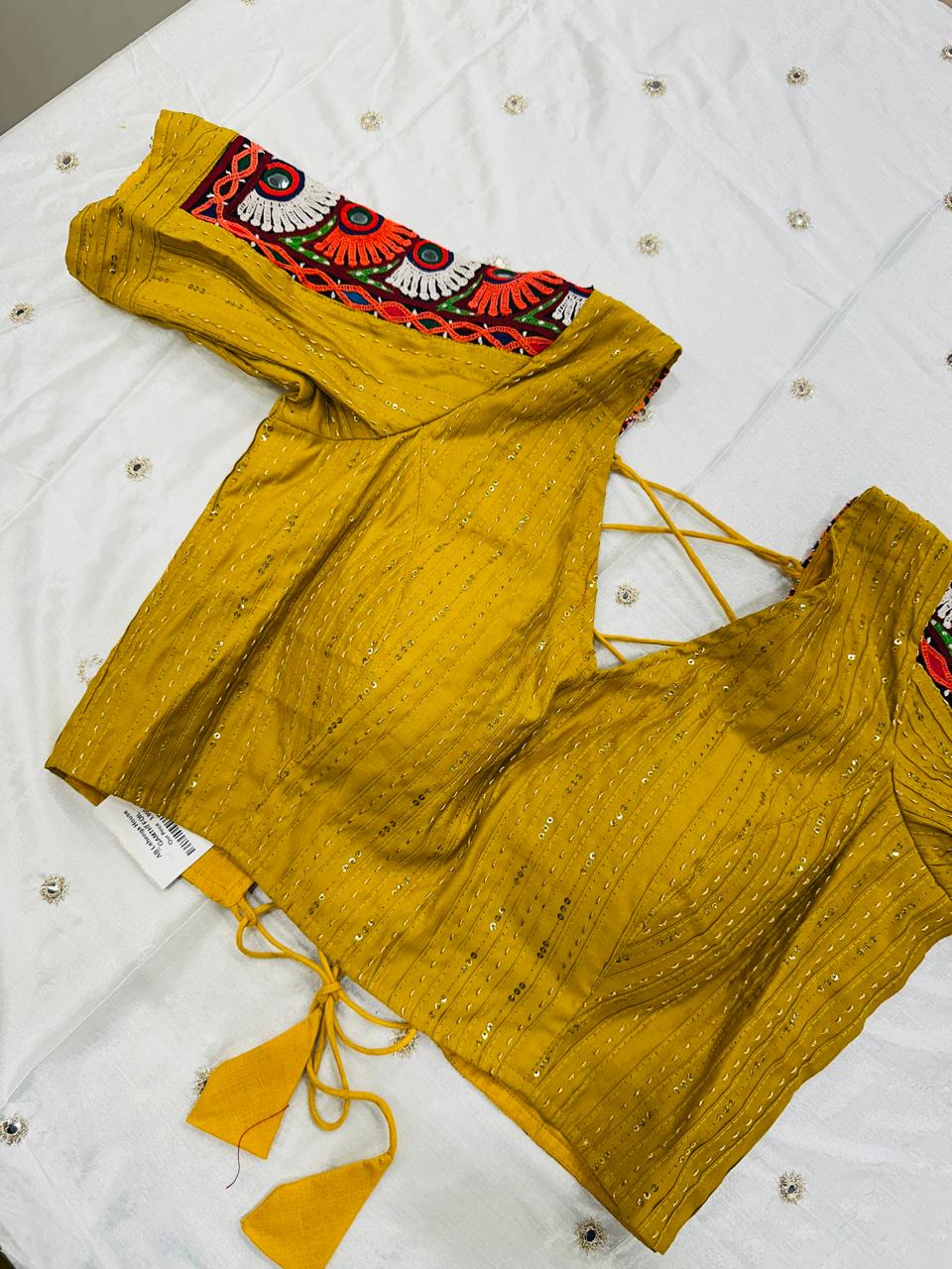 Gamthi sleeves Blouse