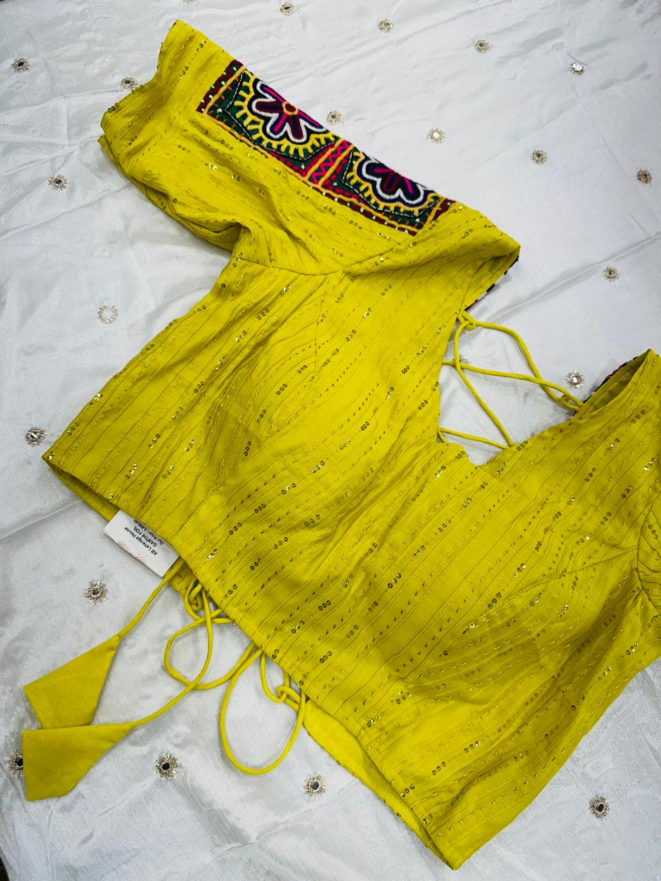 Gamthi sleeves Blouse