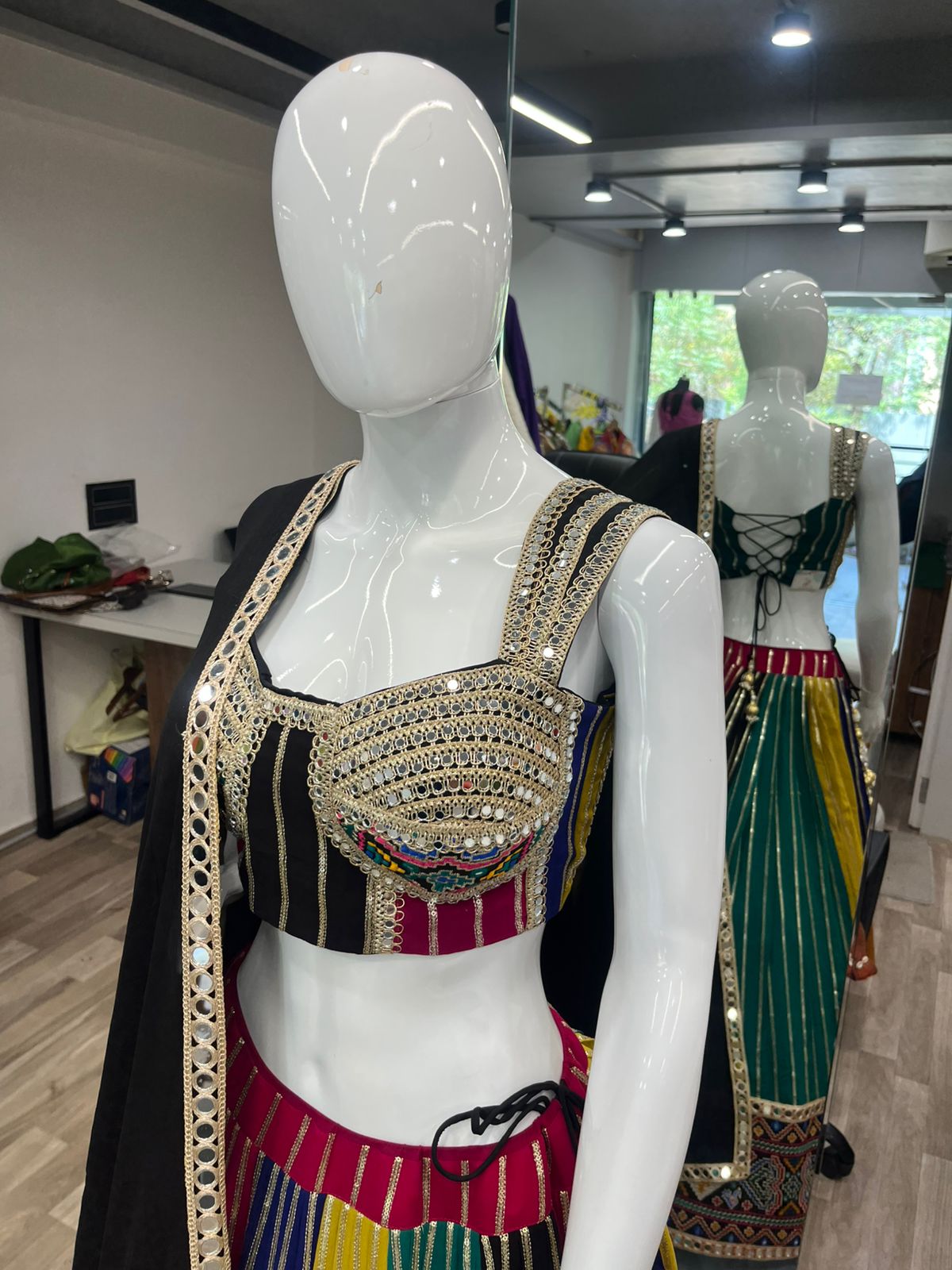 Multicolour set