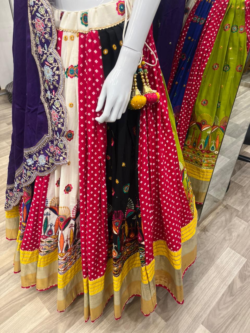 Aasna Chaniya Choli Set