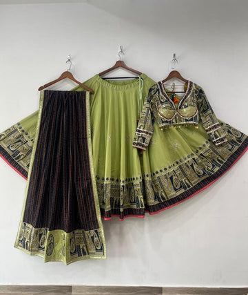 Pista aariya Chaniya Choli