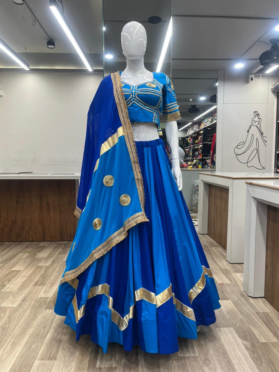 Aangi Set