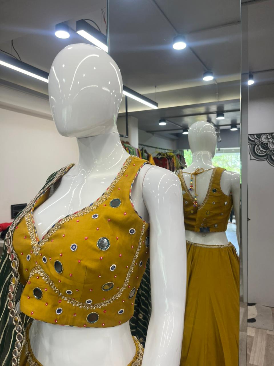 Mahi Mirror Chaniya choli