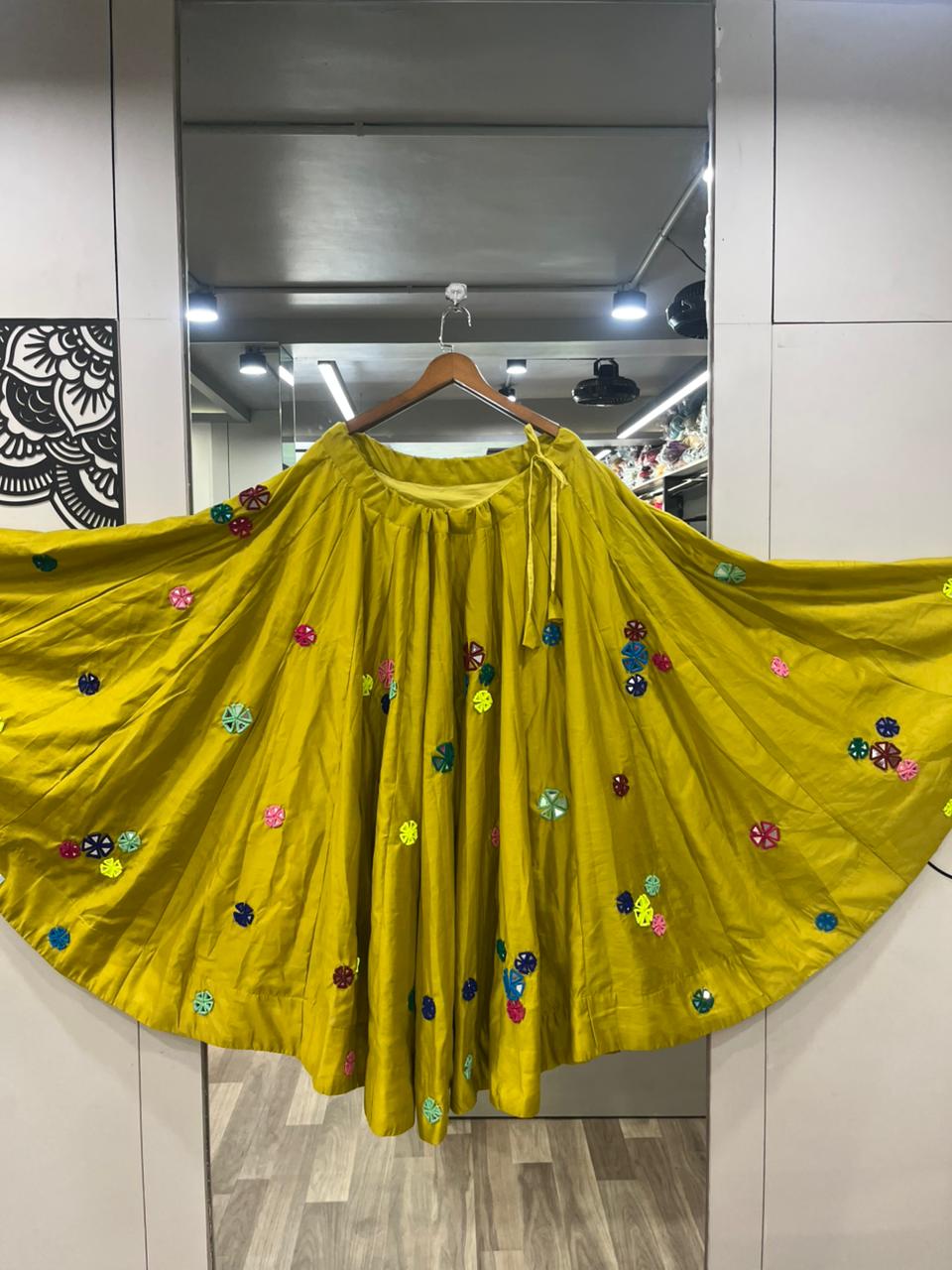 Samosa Mirror Chaniya