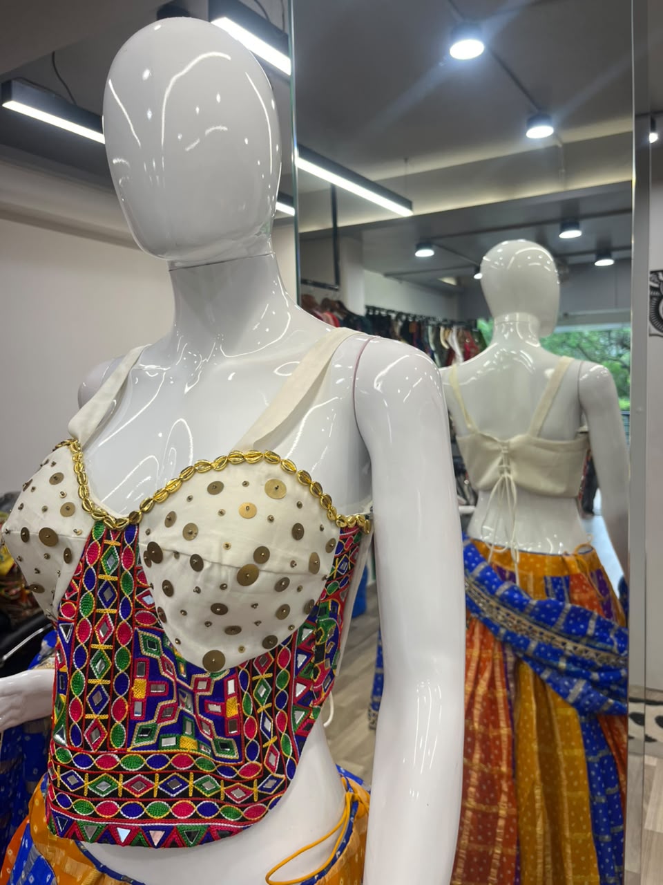 Roshni Chaniya Choli