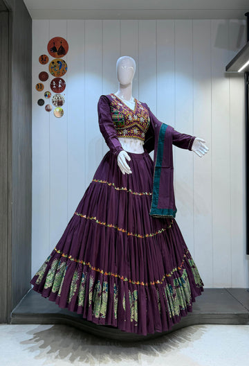 Pankhudi Chaniya Choli