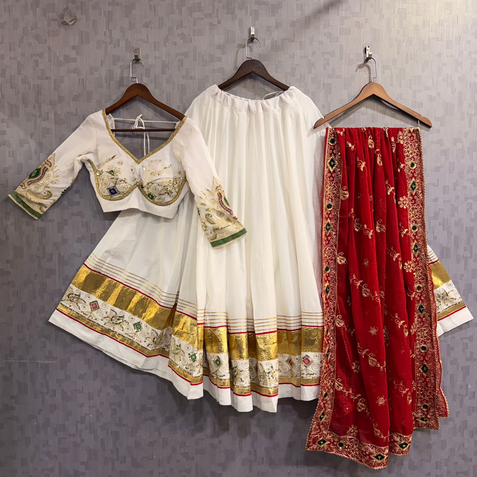 Rangleela Full set Lehengacholi