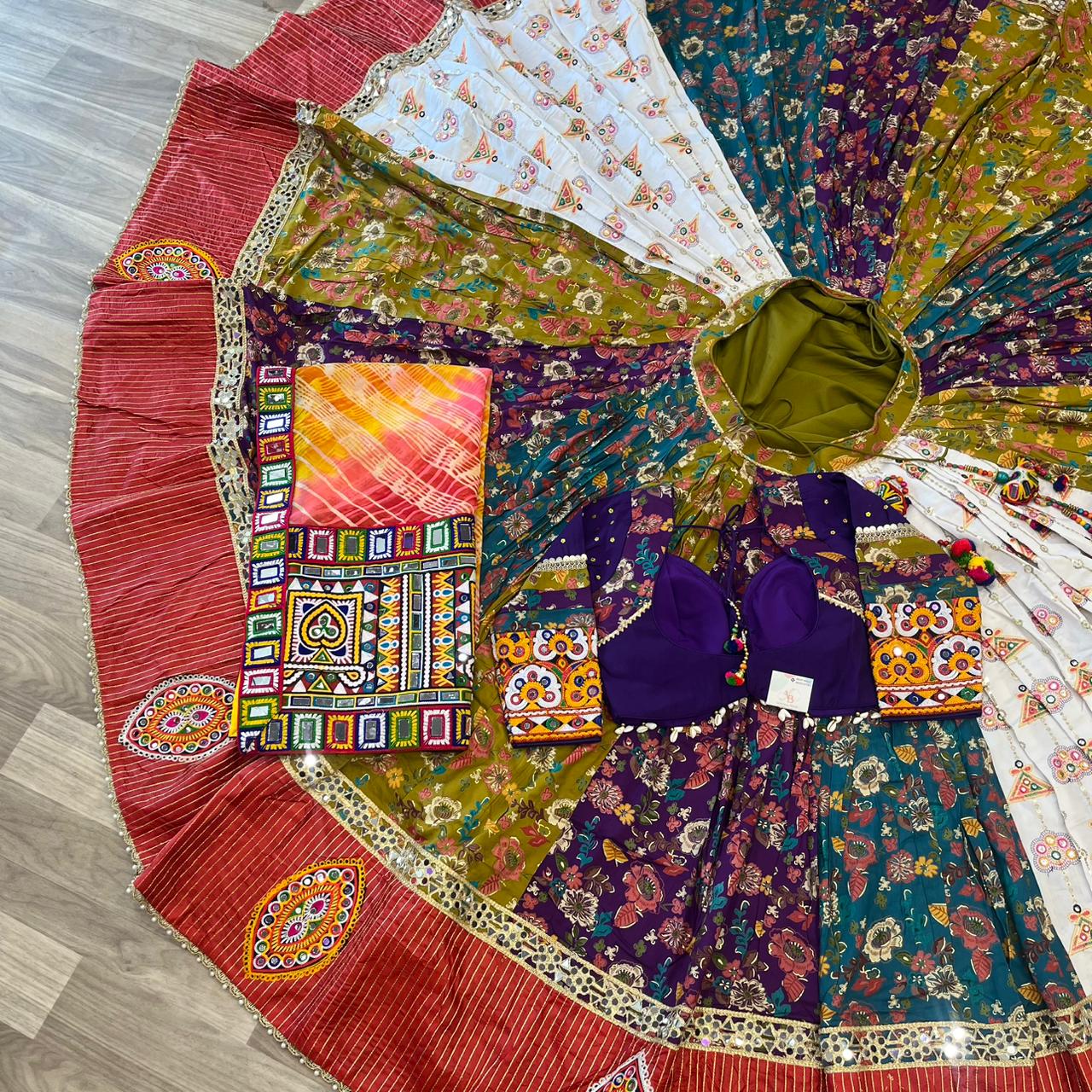 SUHANI MULTI-COLOUR SET
