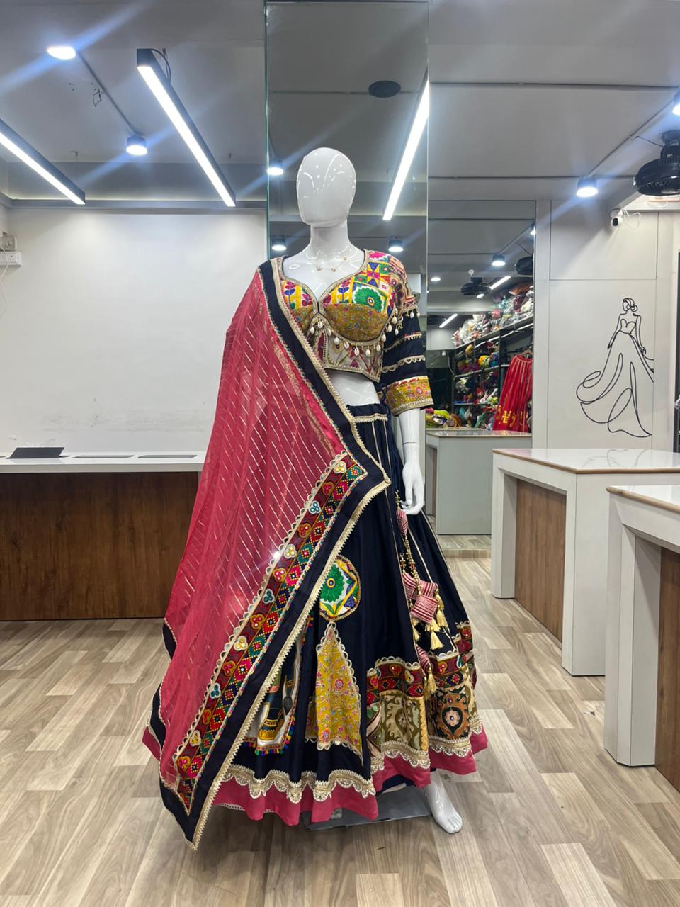 Gamthi Hathi Chaniya choli