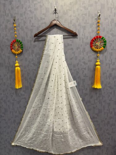 Butti dupatta